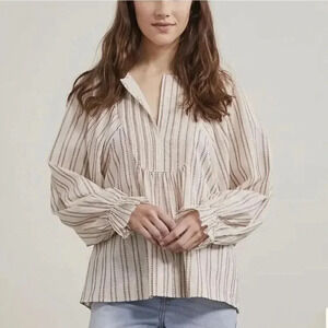 Elizabeth & James Size Medium Peasant Blouse Ivory Red Boho Ruffle Pintuck Top